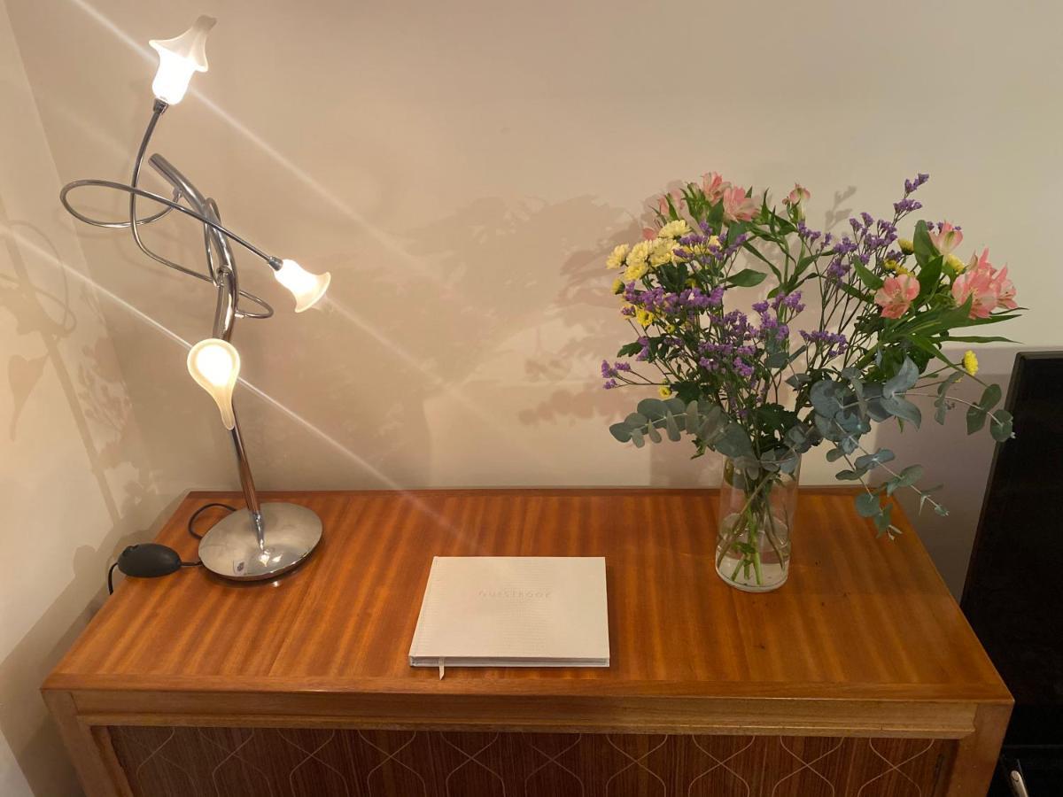 Relaxing Townhouse In The Heart Of Bridport Villa Eksteriør billede