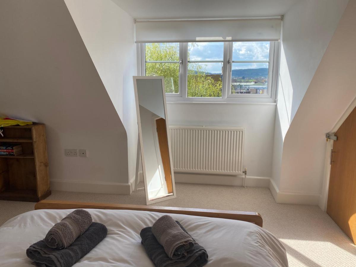 Relaxing Townhouse In The Heart Of Bridport Villa Eksteriør billede