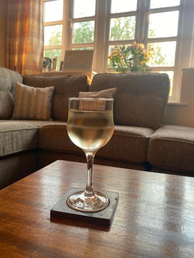 Relaxing Townhouse In The Heart Of Bridport Villa Eksteriør billede