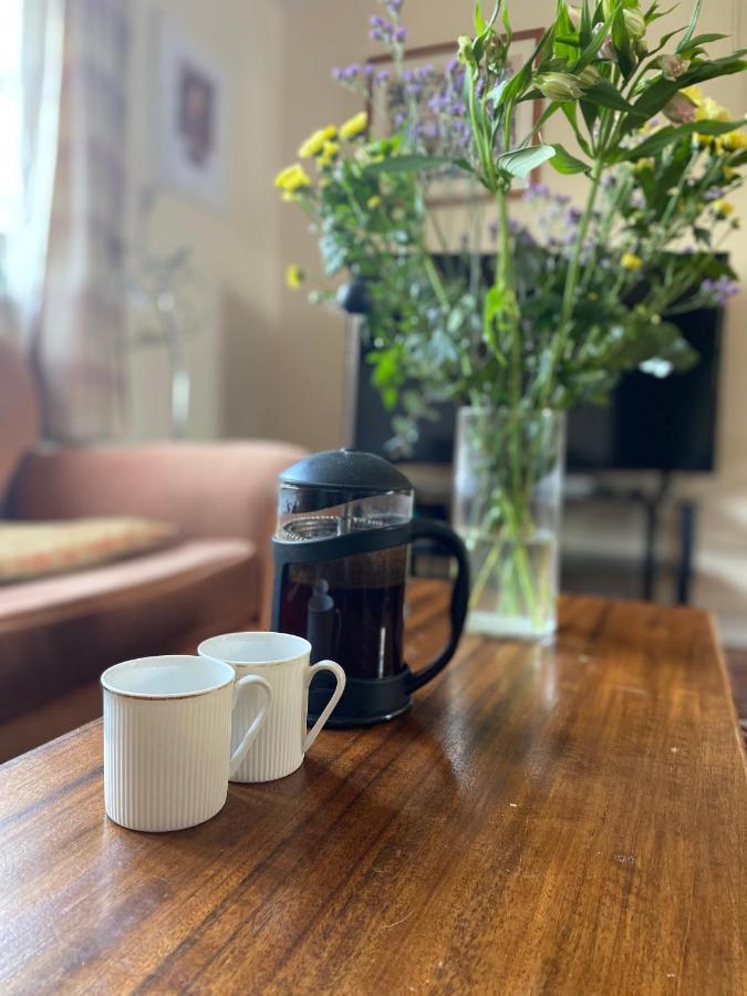 Relaxing Townhouse In The Heart Of Bridport Villa Eksteriør billede